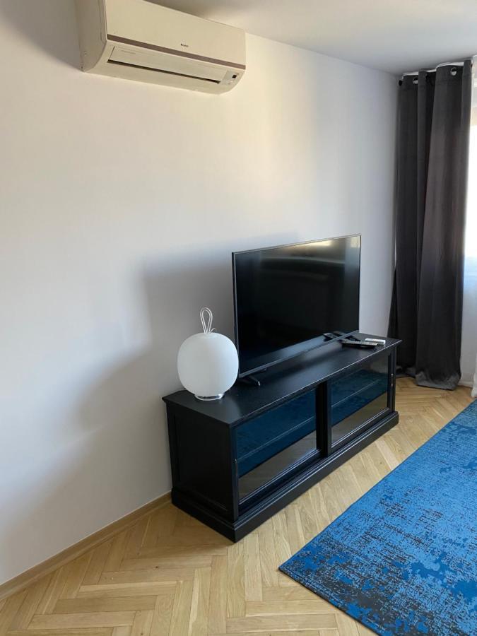 Apartament Emilian Apartment Varşovia Exterior foto